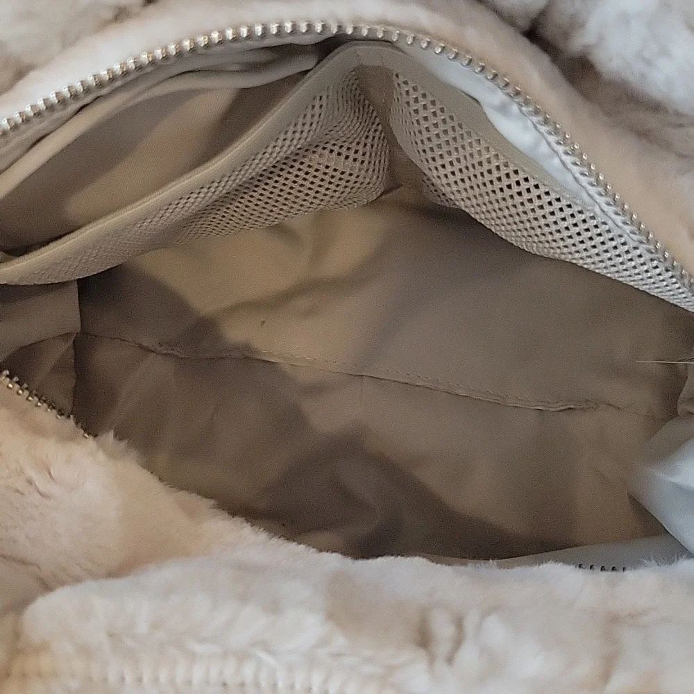 Lululemon Quilted Grid Tote Mini 5L Plush Fleece Tote In Bone